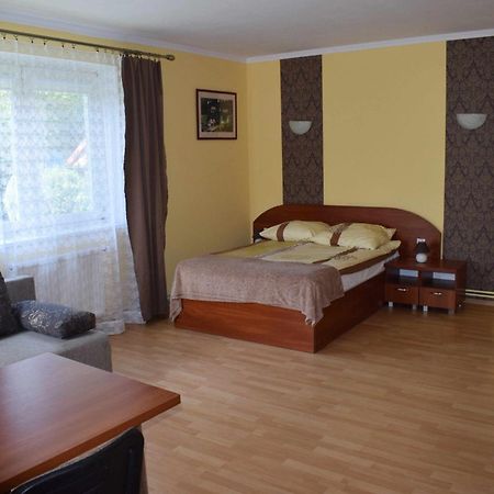 Dom Wczasowy Janina Mikoszewo Buitenkant foto